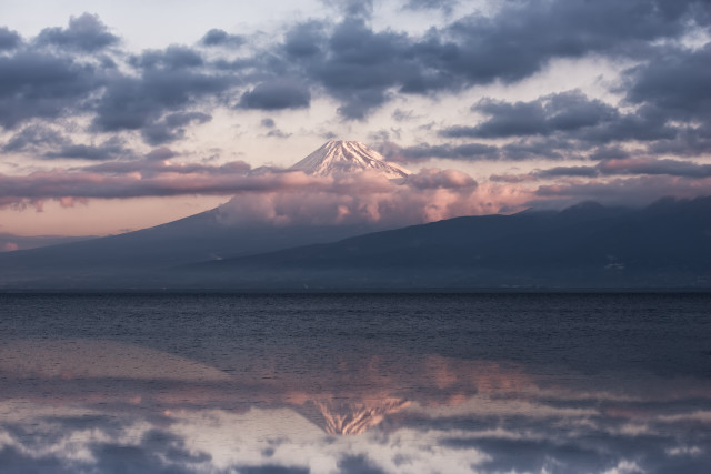 Mountain snow capped peak reflection free wallpaper - medium preview image