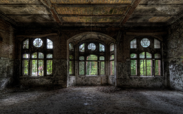 Room three windows ceiling fan free wallpaper - medium preview image