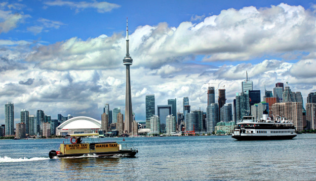 Boat city skyline tall tower free wallpaper - medium preview image