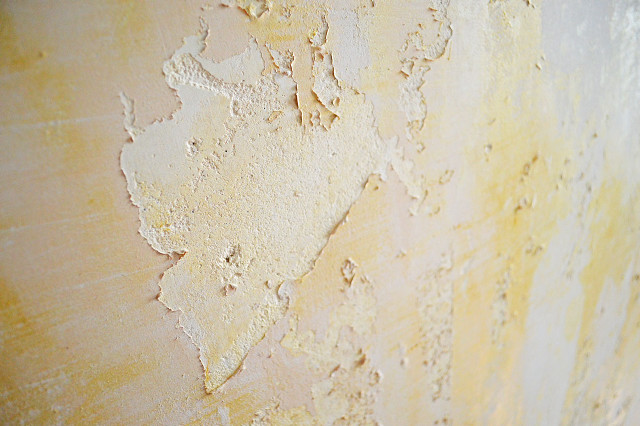 Peeling paint wall clock carol free wallpaper - medium preview image
