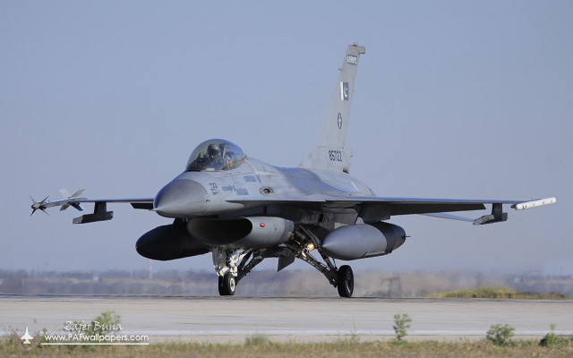 Fighterjet takeoff runway sky grass free wallpaper - medium preview image