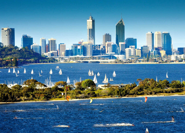 City skyline sailboats lake water free wallpaper - medium preview image