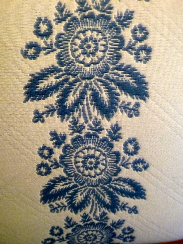 Blue white wallpaper closeup bed free wallpaper - medium preview image