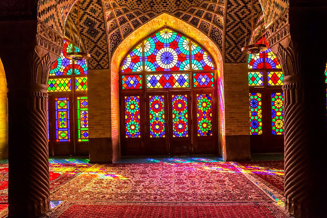 Colorful stained glass window columns free wallpaper - medium preview image