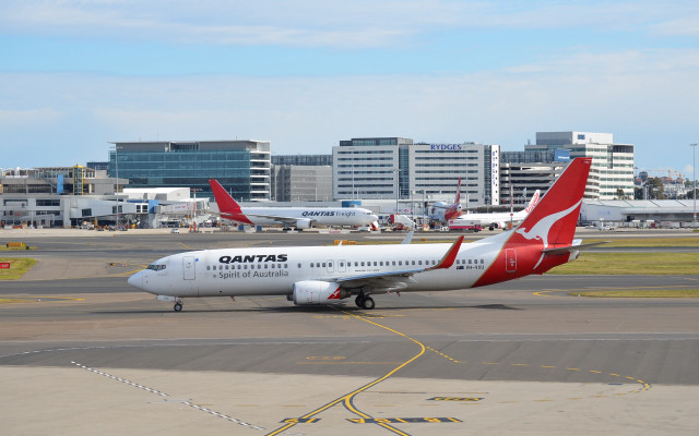 Large jet airport runway parking free wallpaper - medium preview image