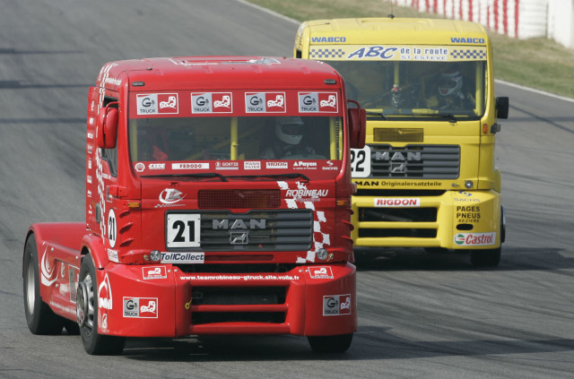 Red truck race track yellow free wallpaper - medium preview image