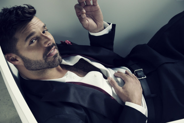 Man suit tie smoking sky free wallpaper for desktop - medium preview image