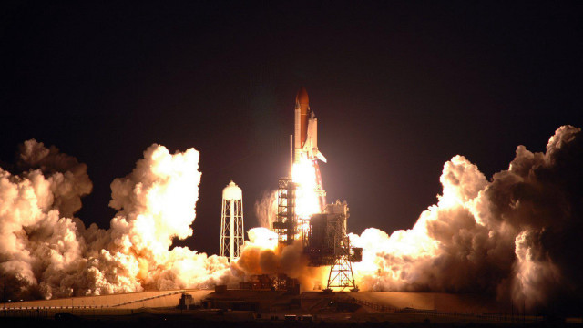 Rocket launch smoke billowing landing free wallpaper - medium preview image