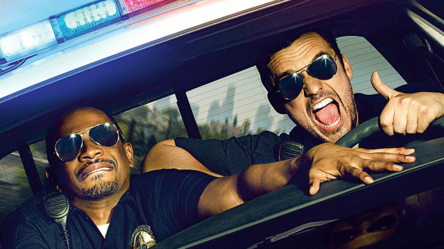 Two men police car pointing free wallpaper - medium preview image
