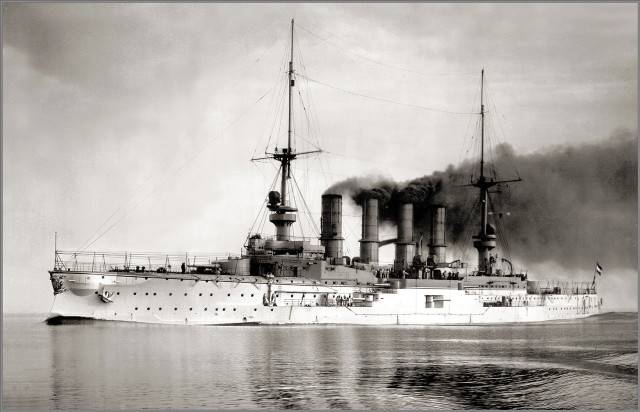 Large ship smoke stacks water free wallpaper - medium preview image