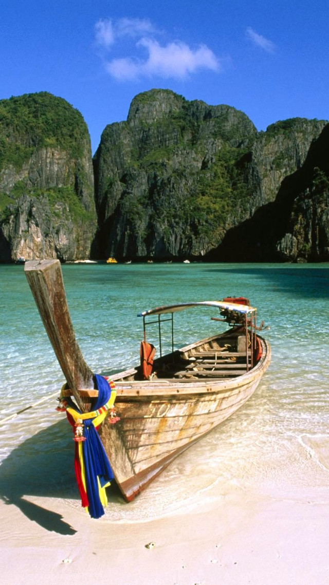 Boat beach mountain blue sky #7 free wallpaper - medium preview image