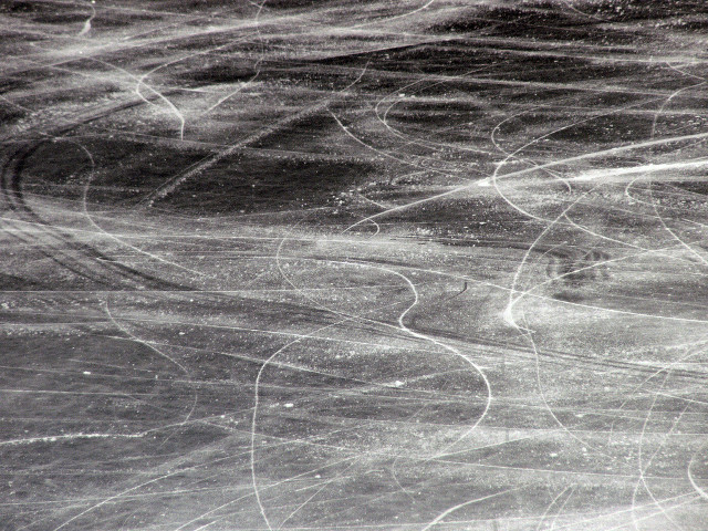 Skiing person snowboard hill snow free wallpaper - medium preview image