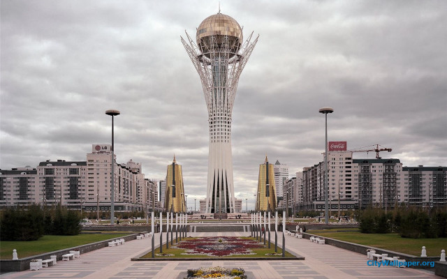 Monument fountain cityscape modern art free wallpaper - medium preview image