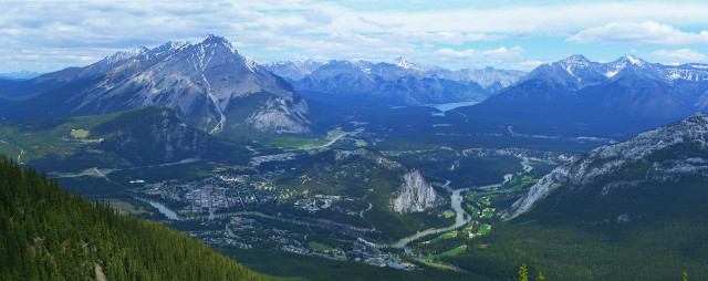 Valley mountains high view distance free wallpaper - medium preview image