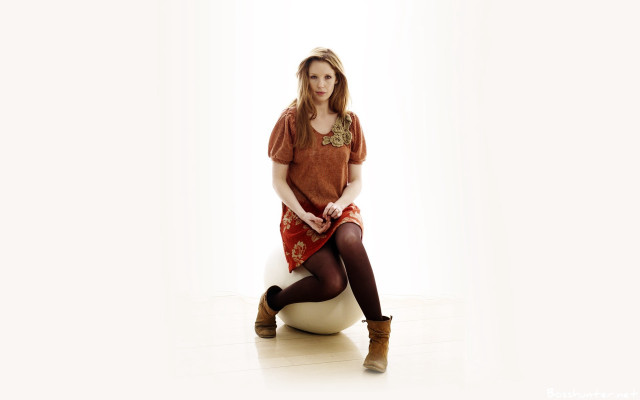 Woman sitting red skirt blonde free wallpaper - medium preview image
