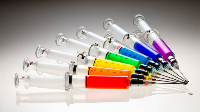 Colorful pens row white background free wallpaper - medium preview image