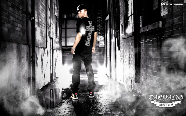 Man stand dark alley black free wallpaper - medium preview image
