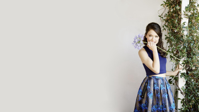Woman blue dress flower portrait free wallpaper - medium preview image