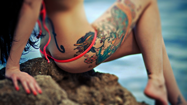 Woman tattoo rock water red #2 free wallpaper - medium preview image
