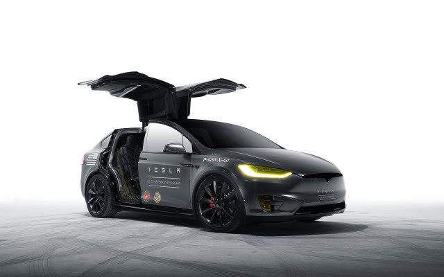 Car open doors trunk white free wallpaper - medium preview image