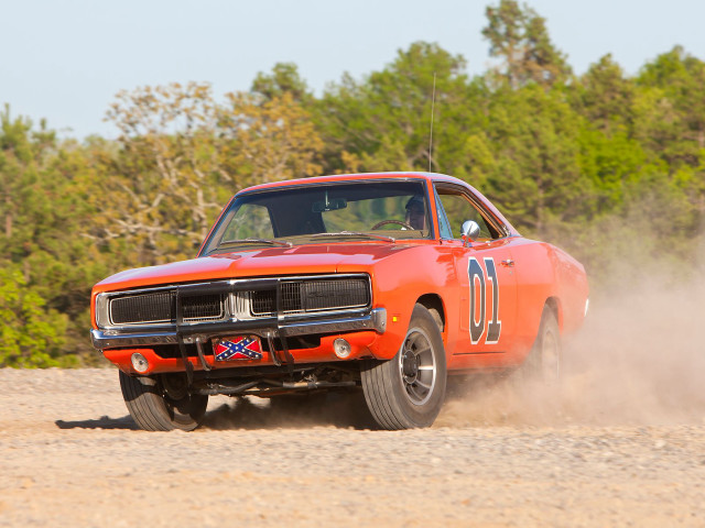 Red car dirt road autumn free wallpaper - medium preview image