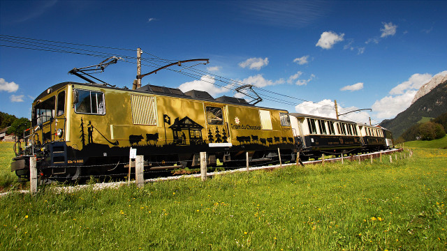 Yellow train green field sunny free wallpaper - medium preview image