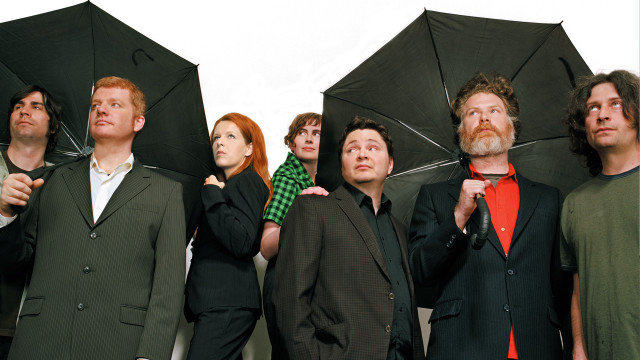 People umbrellas looking up sky free wallpaper - medium preview image