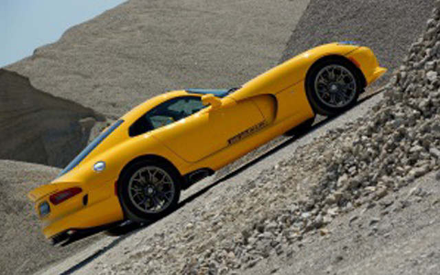 Yellow sports car desert hill free wallpaper - medium preview image