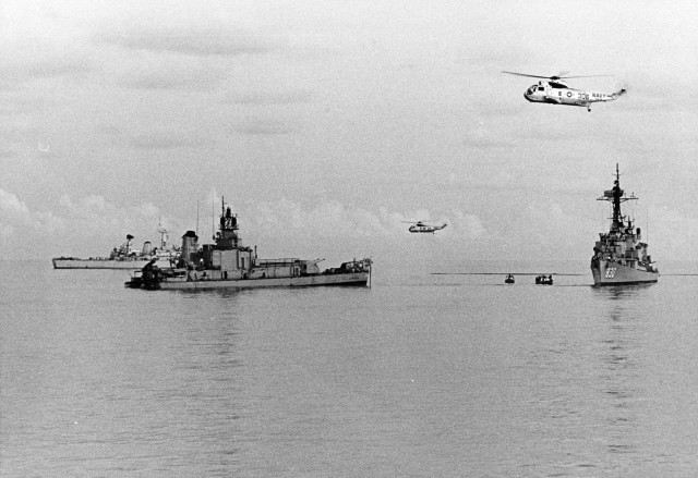 Helicopter boat ship water background free wallpaper - medium preview image