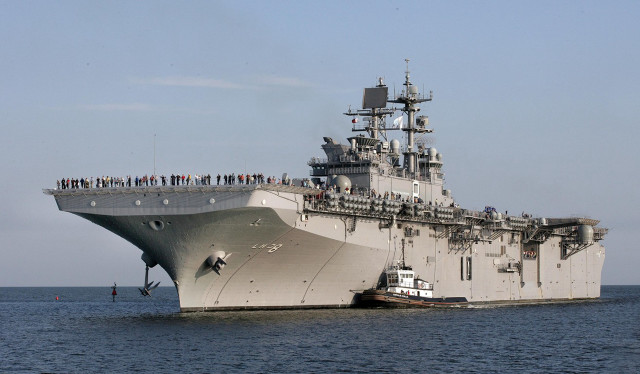 Large ship people water shore free wallpaper - medium preview image