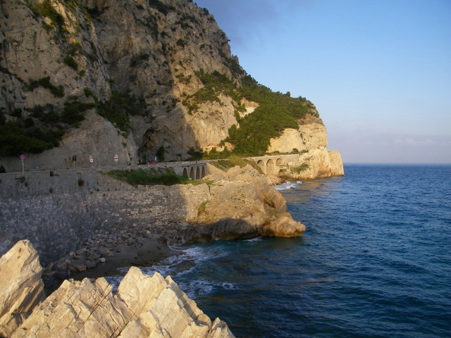 Cliff bridge ocean people walking free wallpaper - medium preview image