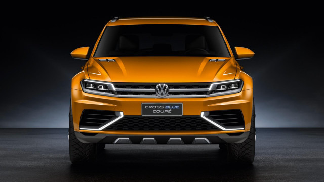 Yellow volkswagen suv dark room #2 free wallpaper - medium preview image