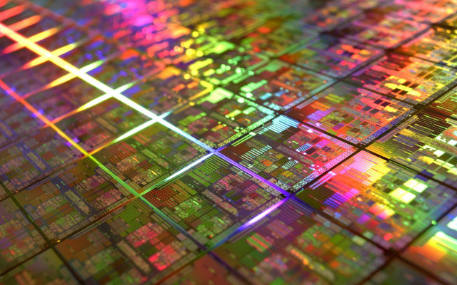 Multicolored computer chip holography raytraced free wallpaper - medium preview image