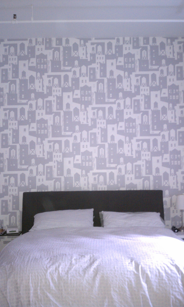 Bed white comforter wallpaper houses free wallpaper - medium preview image