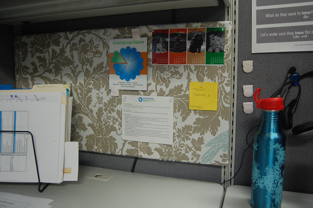 Desk blue water bottle bulletin free wallpaper - medium preview image