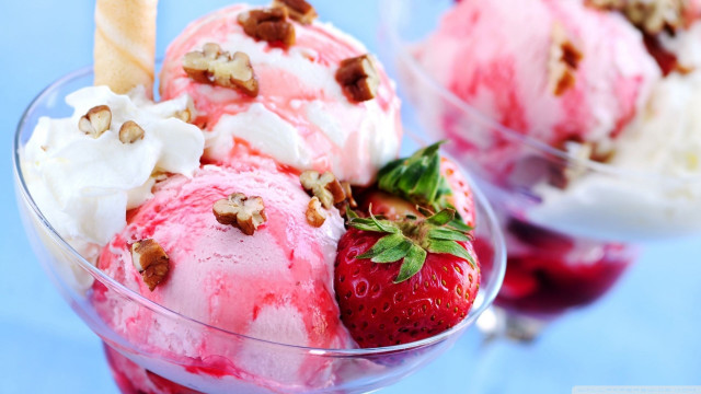 Ice cream strawberries pecans bowls free wallpaper - medium preview image