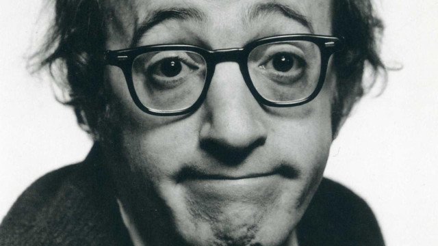 Man glasses tie pose wide free wallpaper - medium preview image