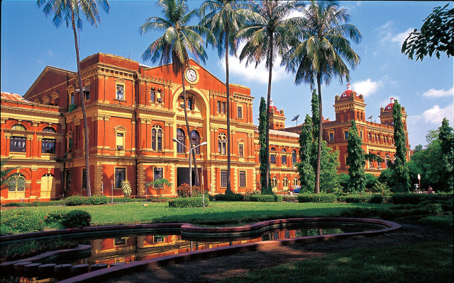 Large building clock palm trees #2 free wallpaper - medium preview image