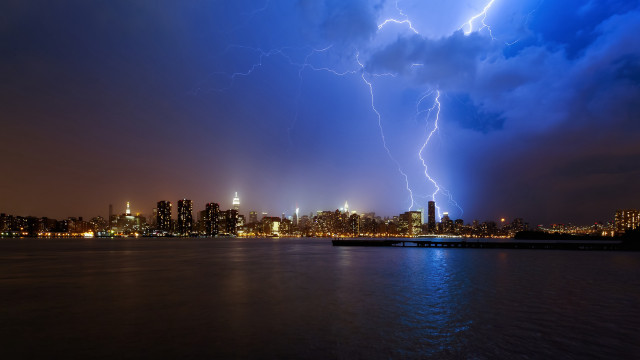 Lightning storm city night time free wallpaper - medium preview image