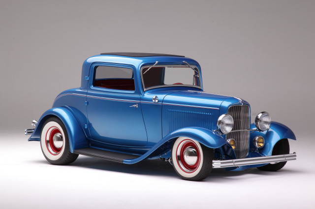 Blue car red rims white #2 free wallpaper - medium preview image