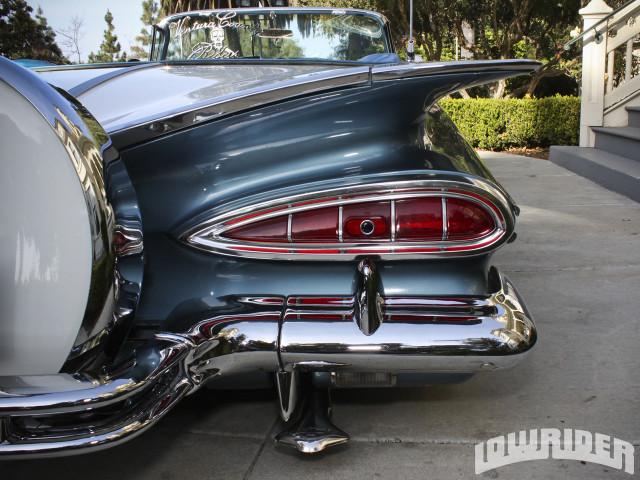 Classic car door open hood free wallpaper - medium preview image