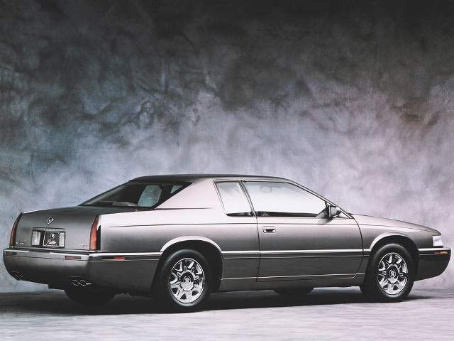 Silver car foggy black background free wallpaper - medium preview image