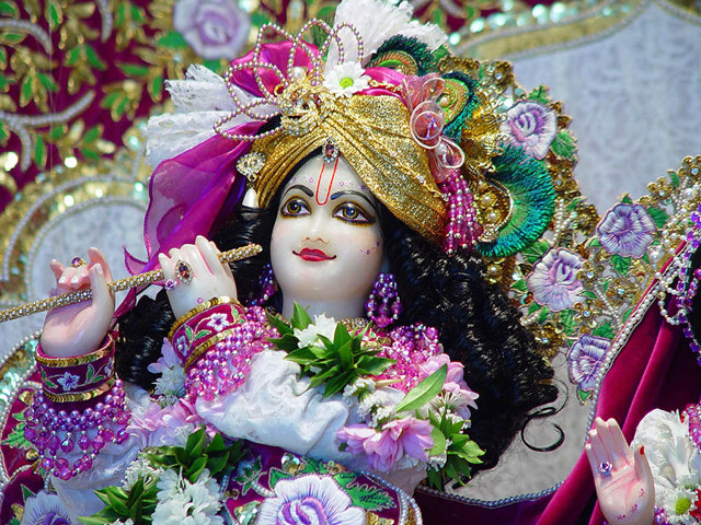 Statue woman flute flower hair #3 free wallpaper - medium preview image