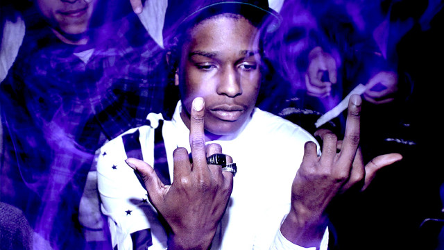 Man ring group people smoke free wallpaper - medium preview image