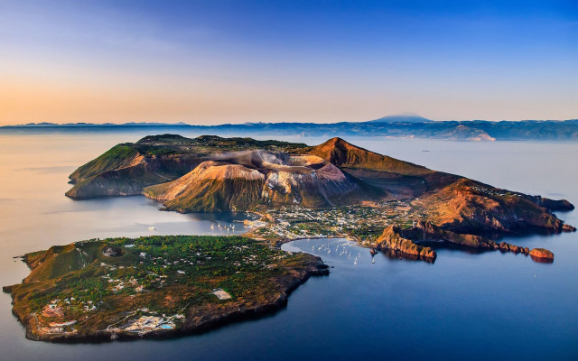 Small island town water mountain #2 free wallpaper - medium preview image