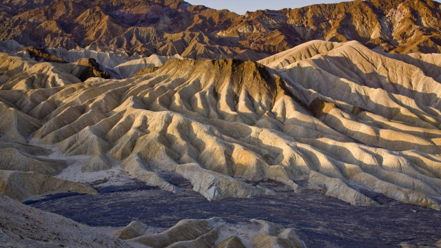 Mountain ridges desert landart cave free wallpaper - medium preview image