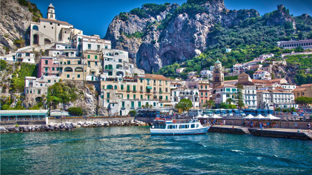 Boat city cliff mountain water free wallpaper - medium preview image