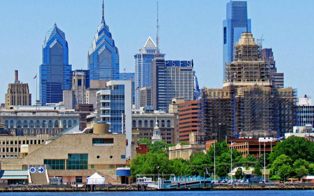City skyline boat water buildings free wallpaper - medium preview image