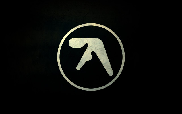 Night building sign side image free wallpaper - medium preview image