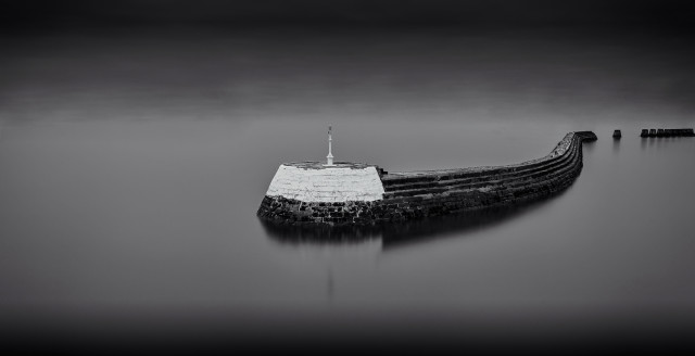 Black white boat water pier free wallpaper - medium preview image